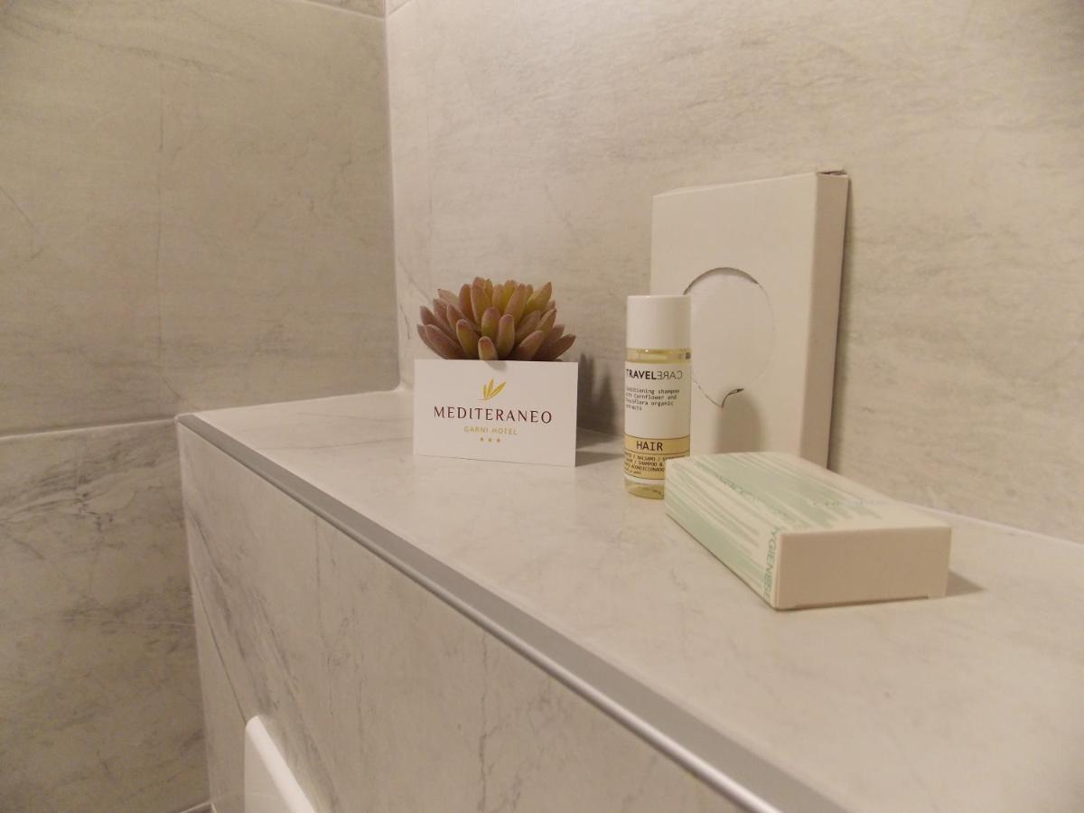 Mediteraneo Apartmani โนวีซาด ภายนอก รูปภาพ